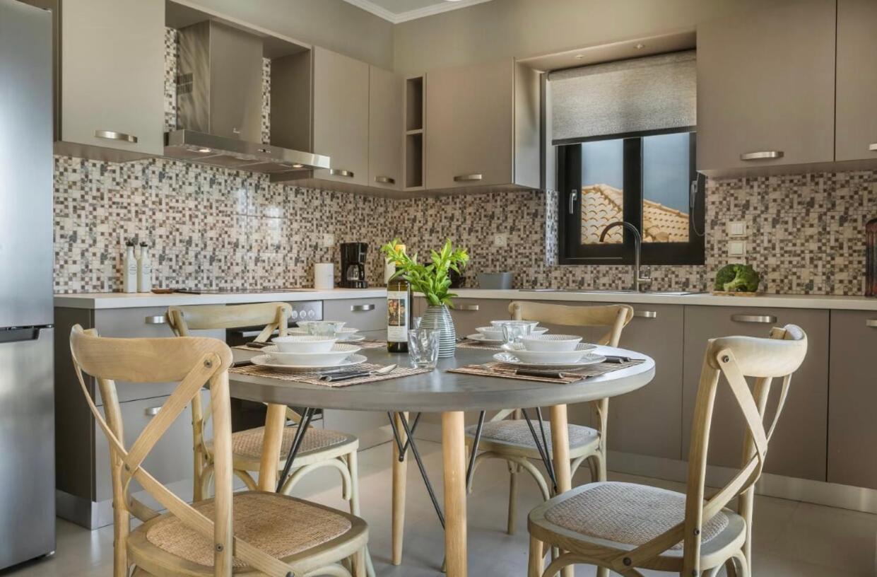 Villa Peaceful House With An Awesome View Khelmáta Esterno foto